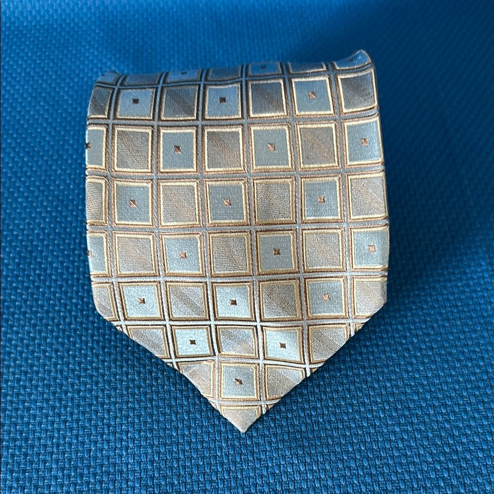 Elegant Blue and Gold Men's Tie